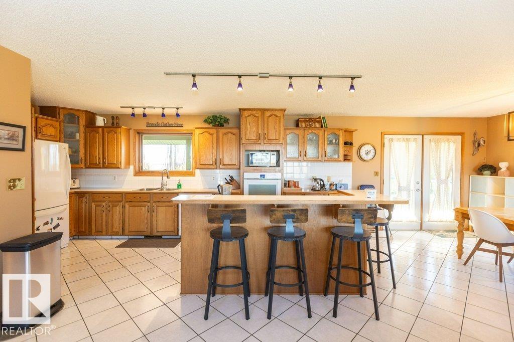 8 Sunrise DR Summer Village of Larkspur - 26