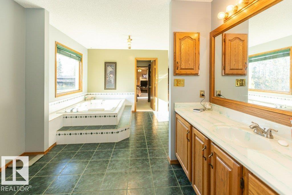 8 Sunrise DR Summer Village of Larkspur - 40