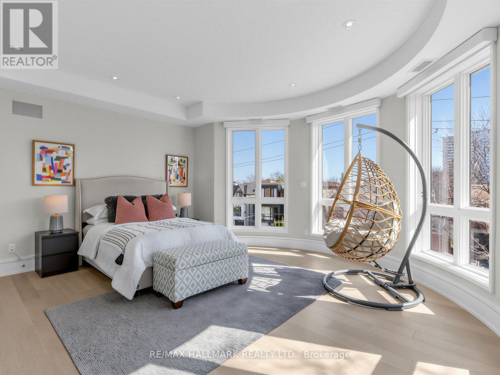 1 THURLOE AVENUE - 13