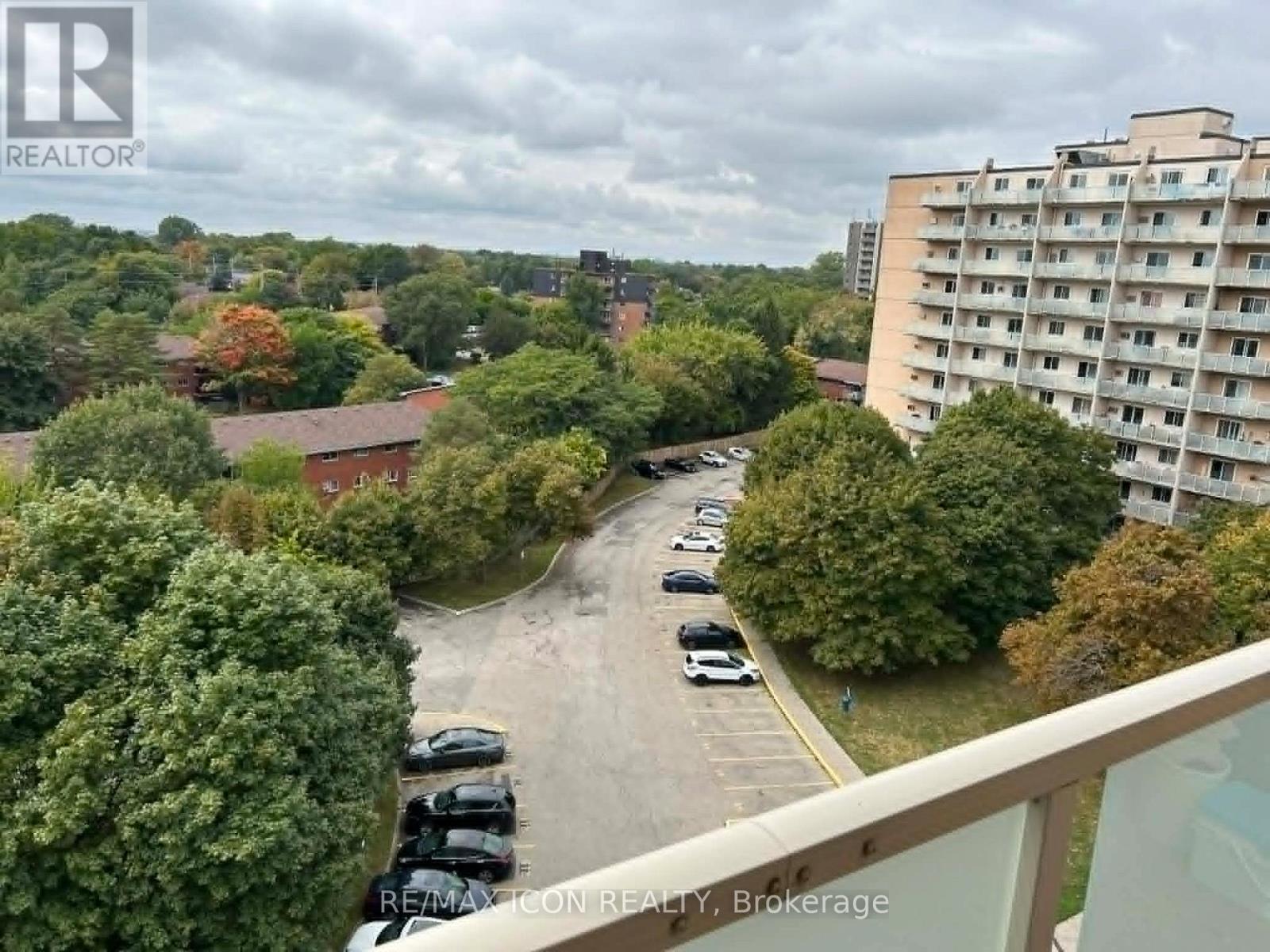 #810 573 MORNINGTON AVENUE - 16