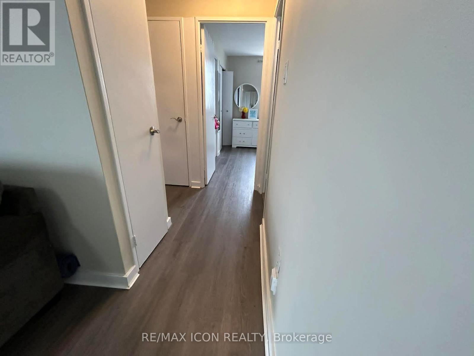 #810 573 MORNINGTON AVENUE - 6