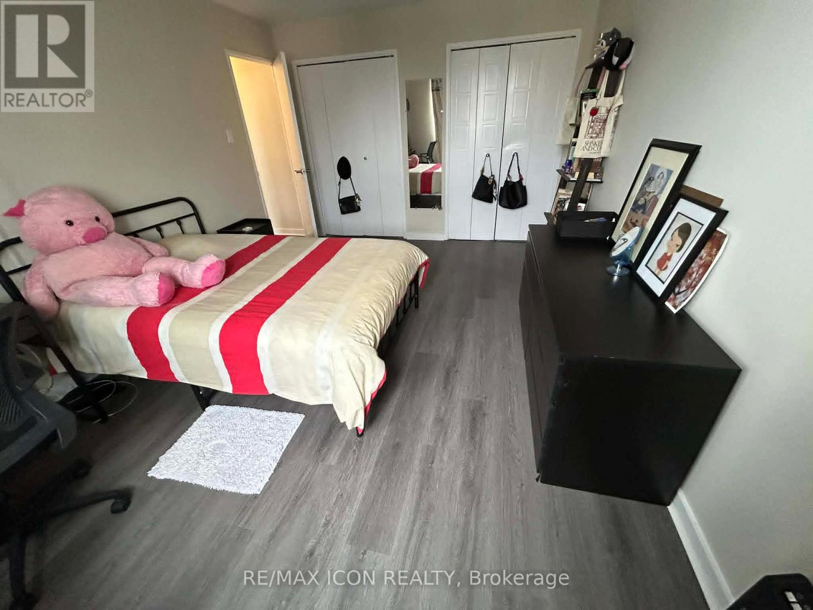 #810 573 MORNINGTON AVENUE - 9