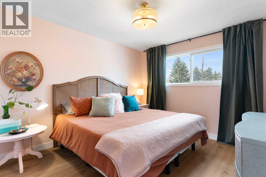 7612 35 Avenue NW - 15