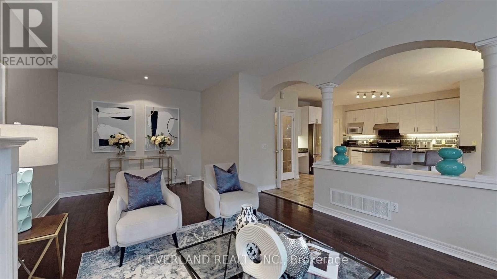 27 THE FAIRWAYS STREET - 17
