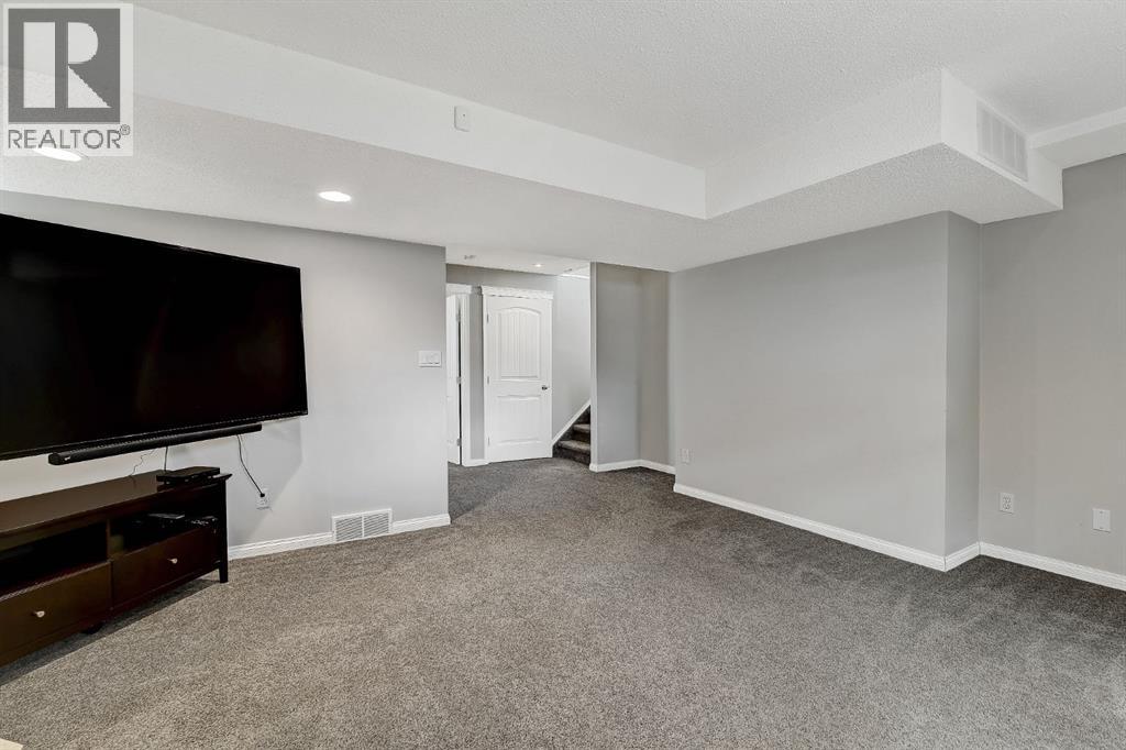 9645 65 Avenue - 23