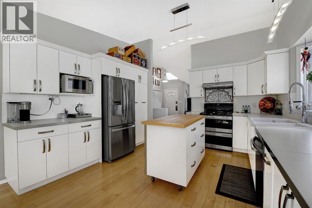 9645 65 Avenue - 4