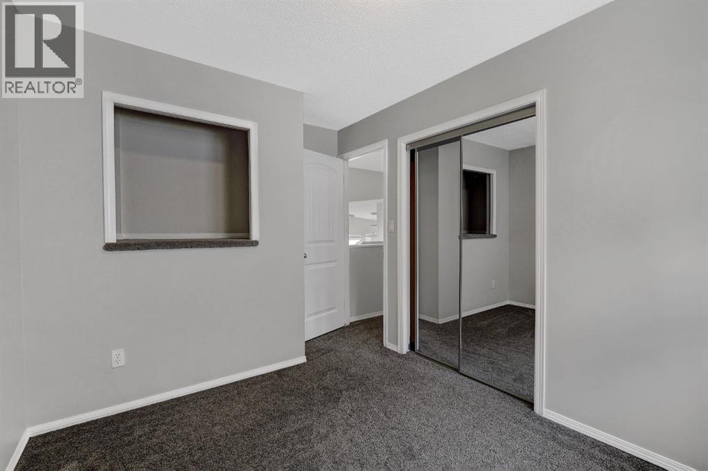 9645 65 Avenue - 13