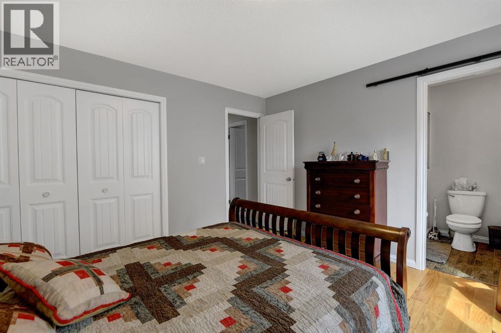 9645 65 Avenue - 17