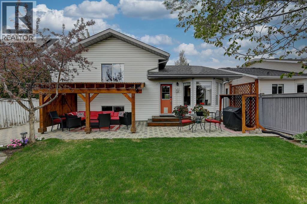 9645 65 Avenue - 32
