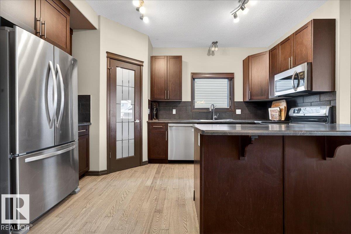 1530 CHAPMAN WY SW - 14
