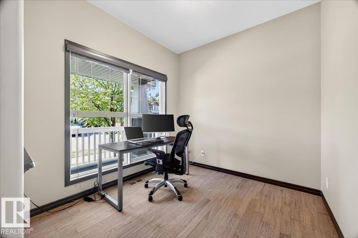 1530 CHAPMAN WY SW - 9