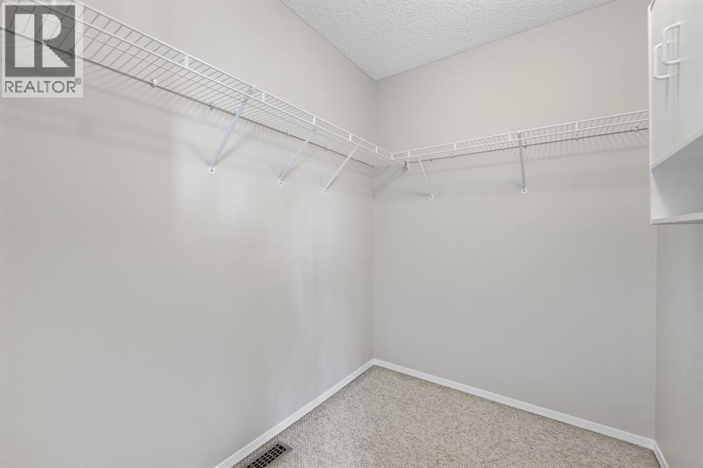 45 Country Hills Crescent NW - 31