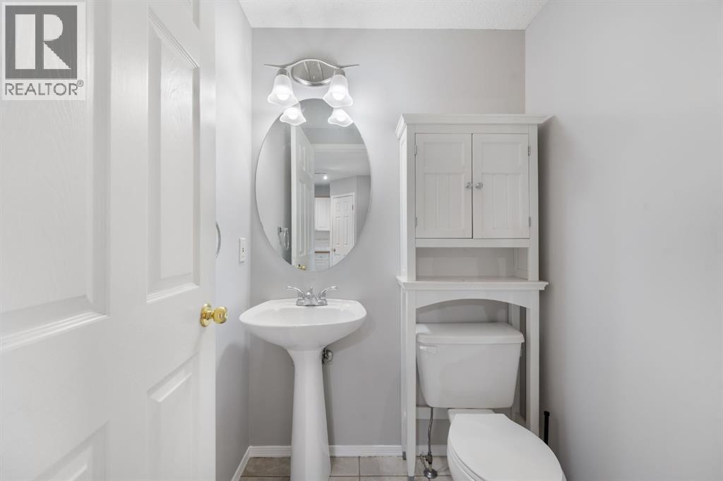 45 Country Hills Crescent NW - 10