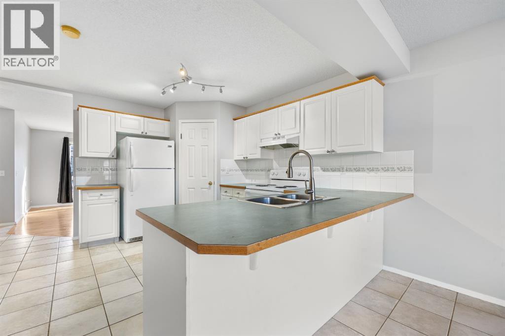 45 Country Hills Crescent NW - 18