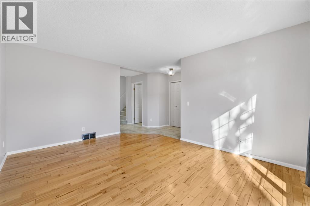 45 Country Hills Crescent NW - 8
