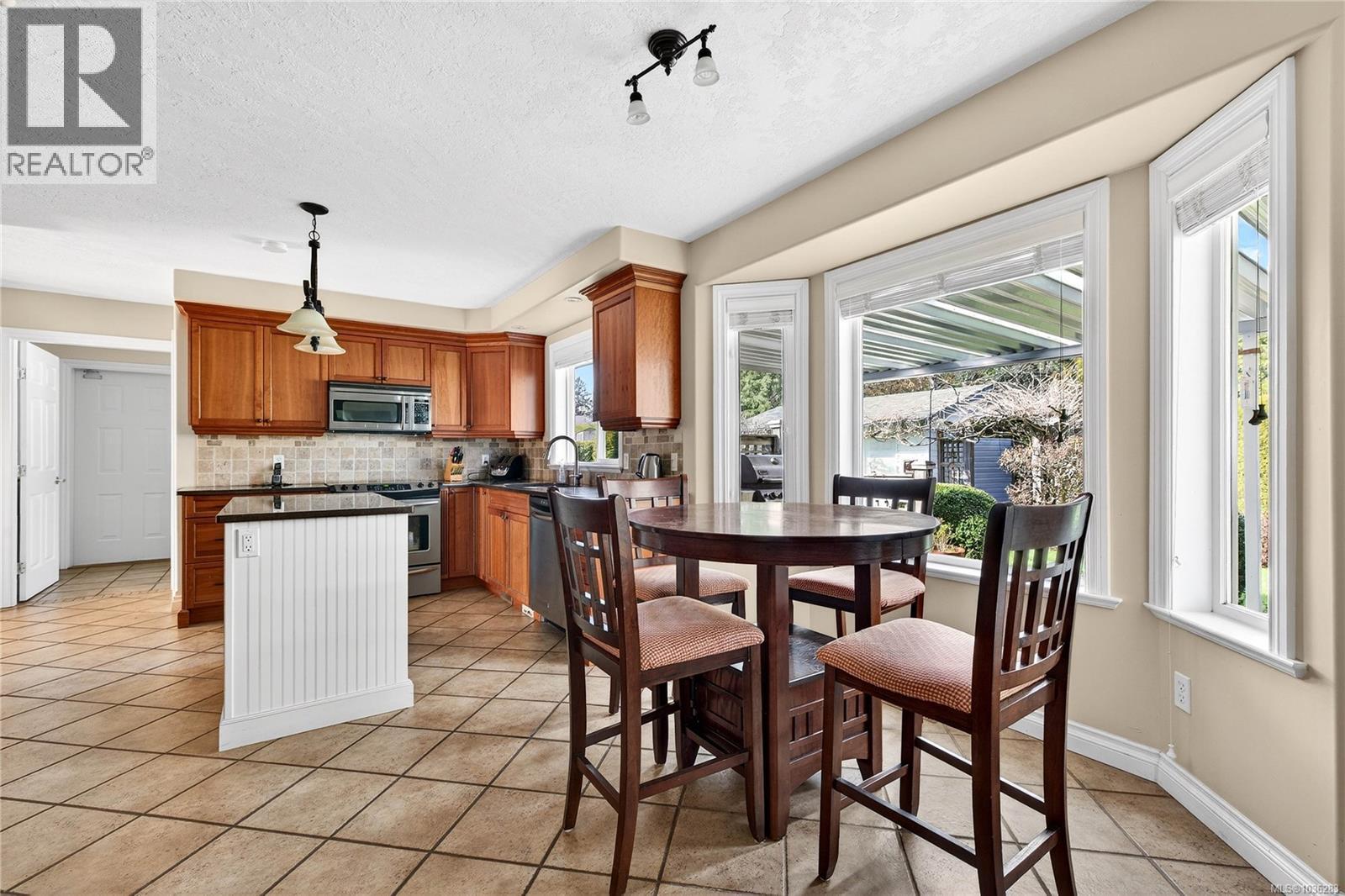 2257 Tarn Pl - 21