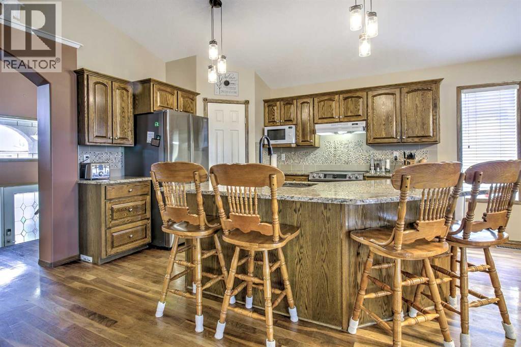 27 Kodiak Boulevard N - 9