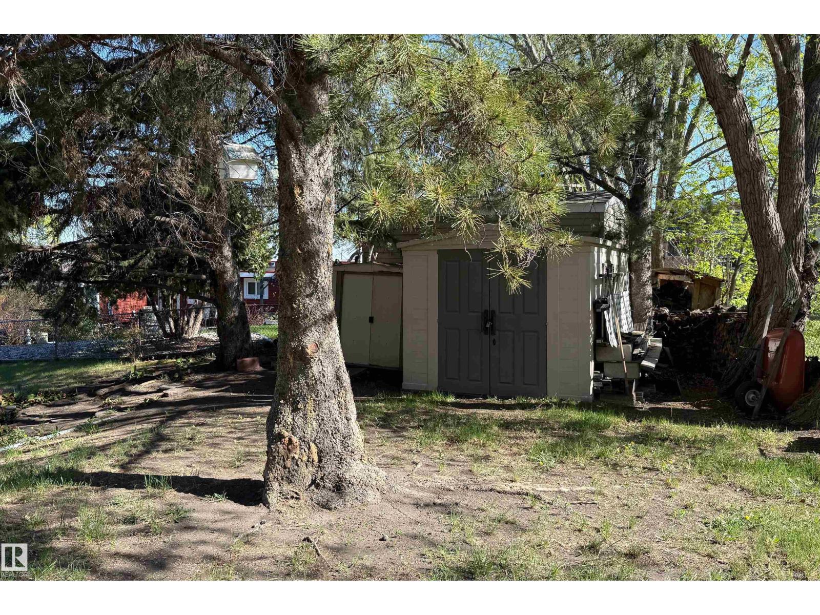 205 Manor CO - 41