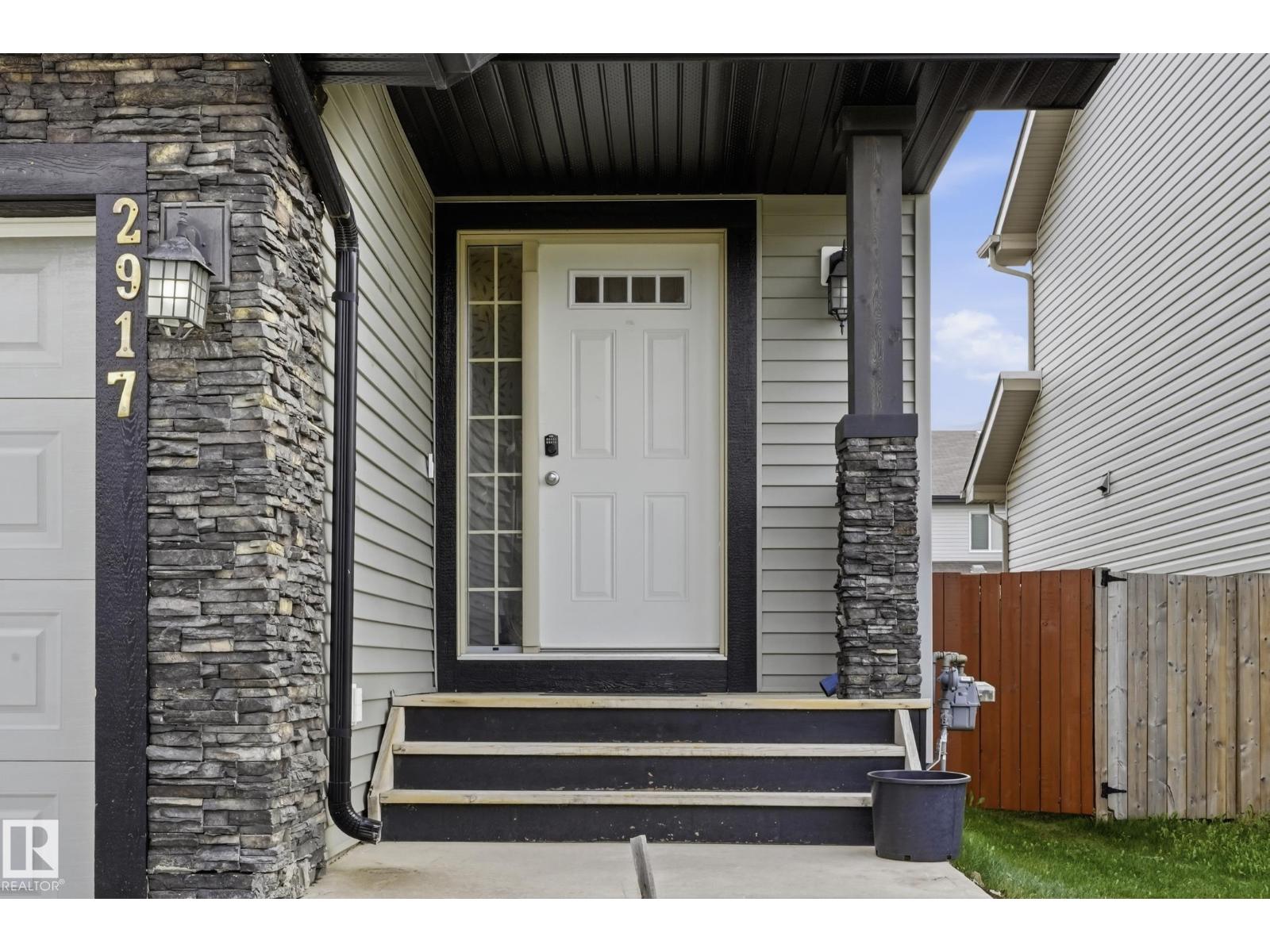 2917 16A AV NW - Image 3