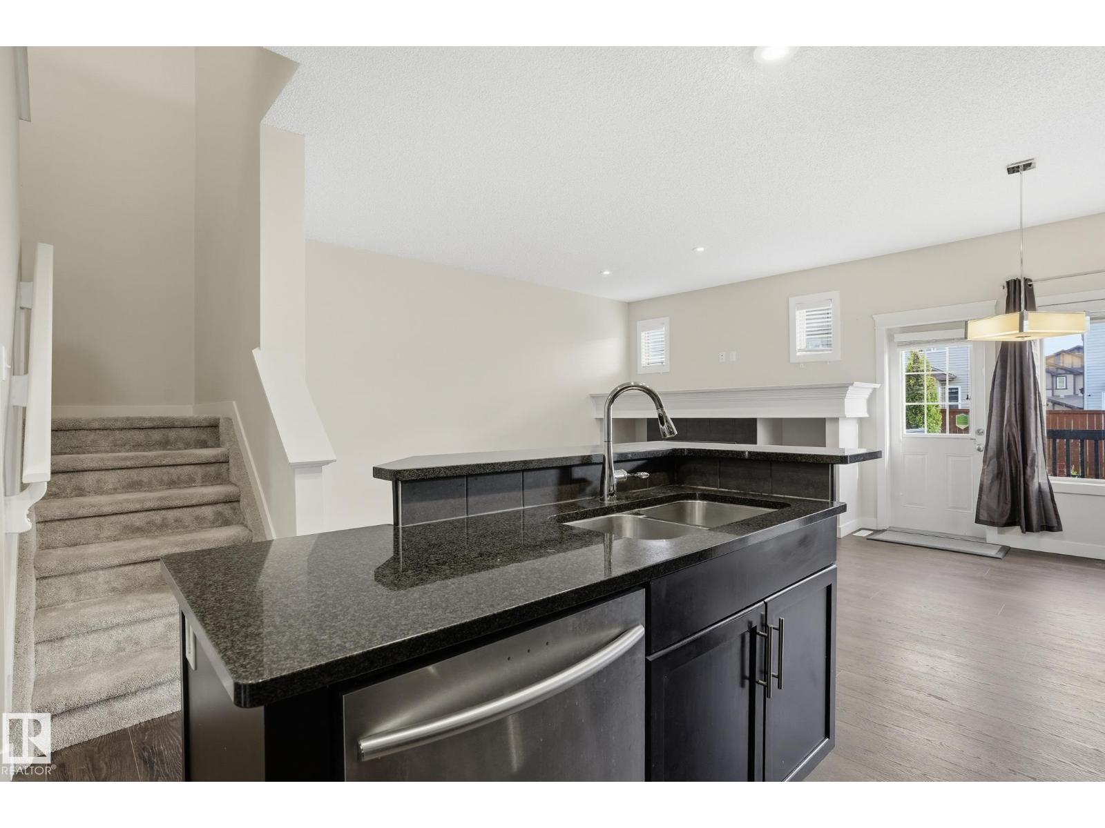 2917 16A AV NW - 8