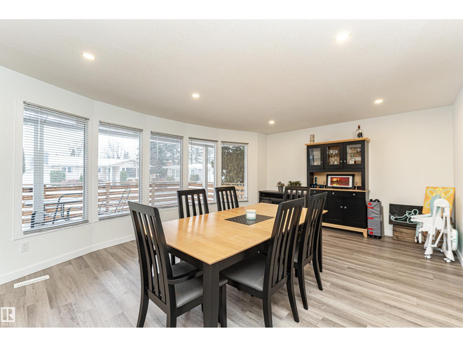 17716 84 Ave NW - 11