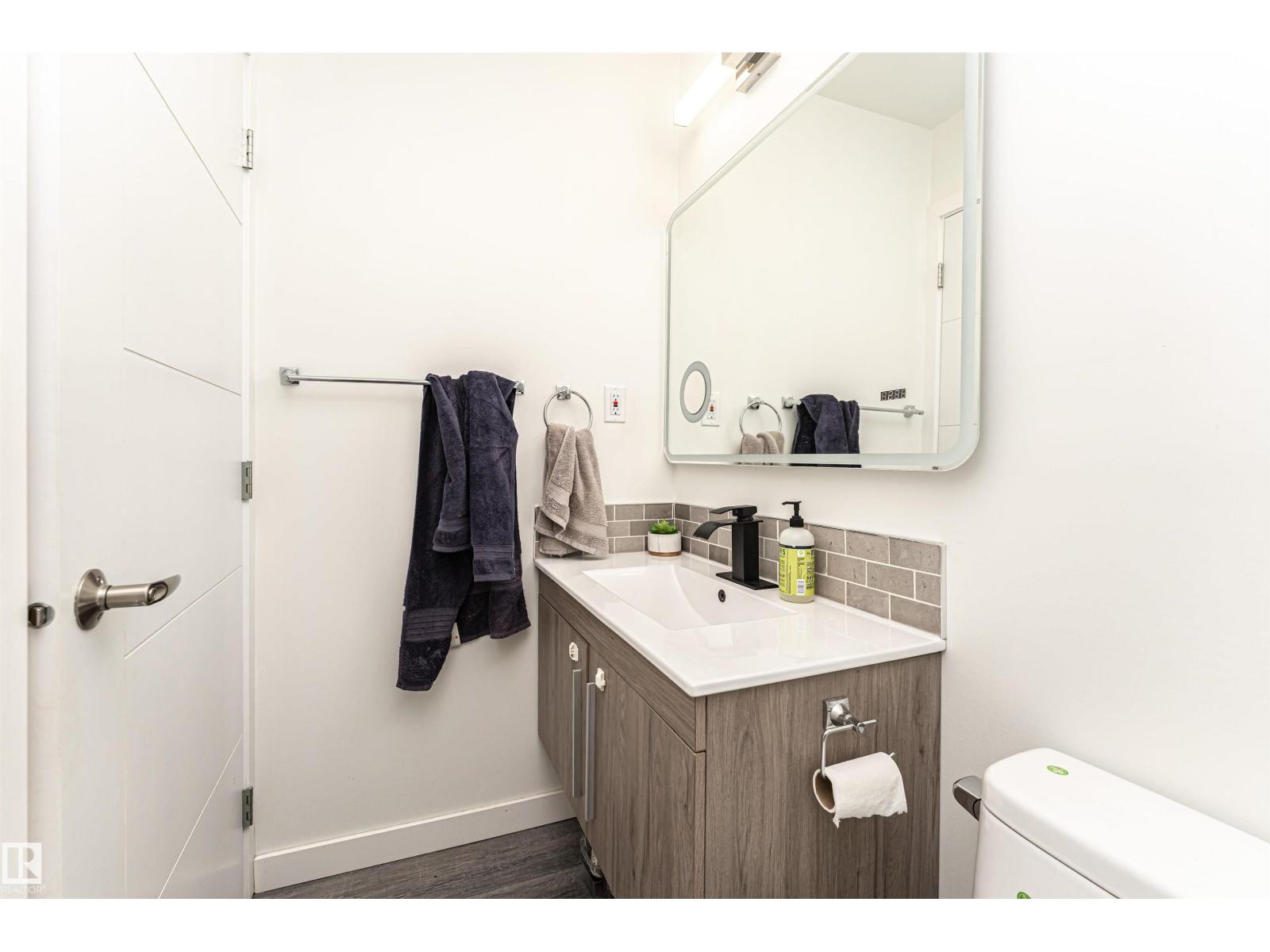 17716 84 Ave NW - 26