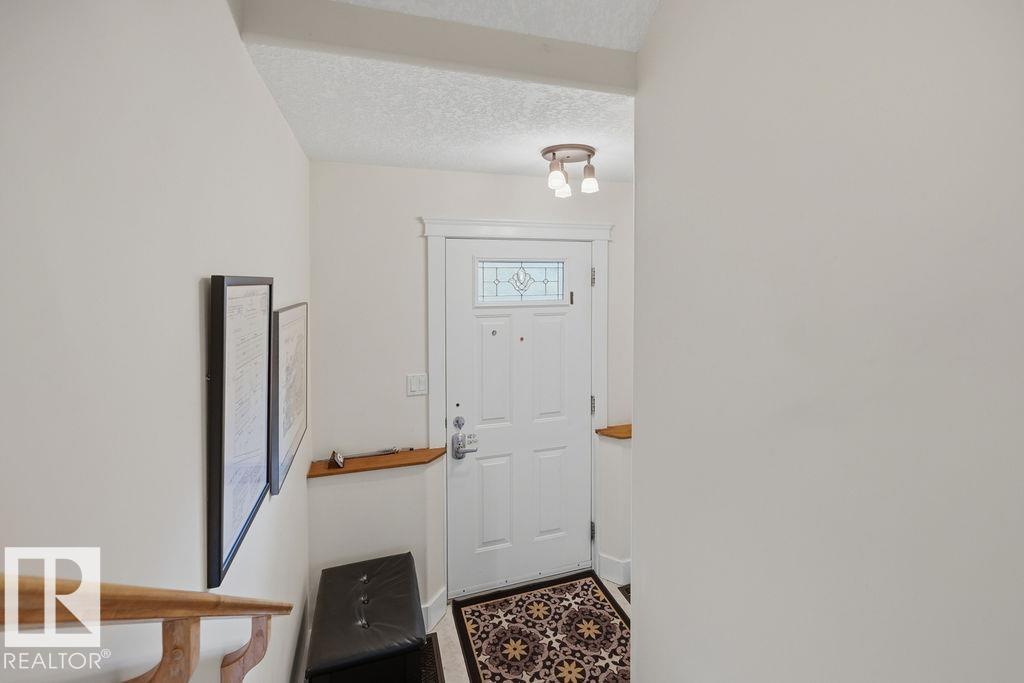 11137 81 AV NW - 47