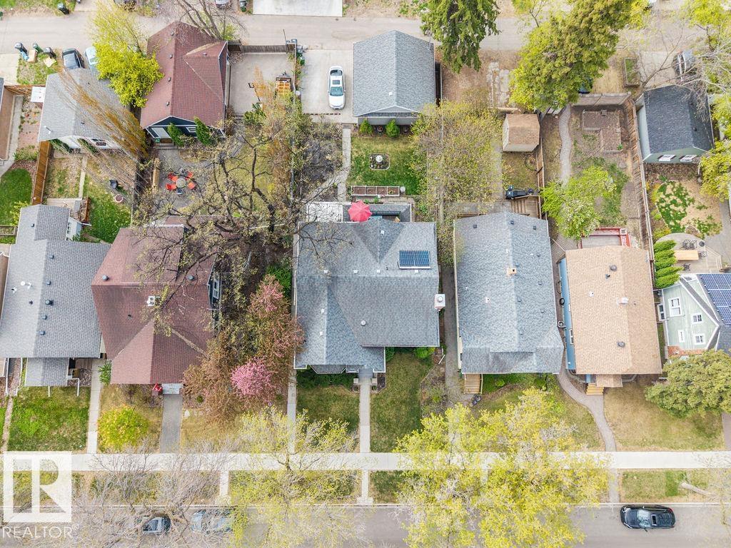 11137 81 AV NW - 69