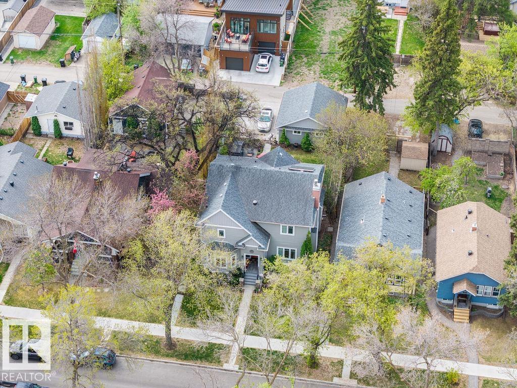 11137 81 AV NW - 72