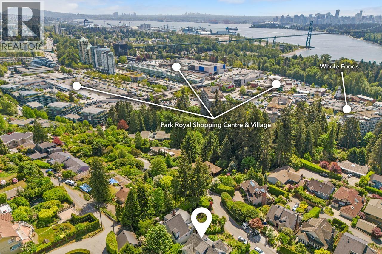 1013 DUCHESS AVENUE, West Vancouver