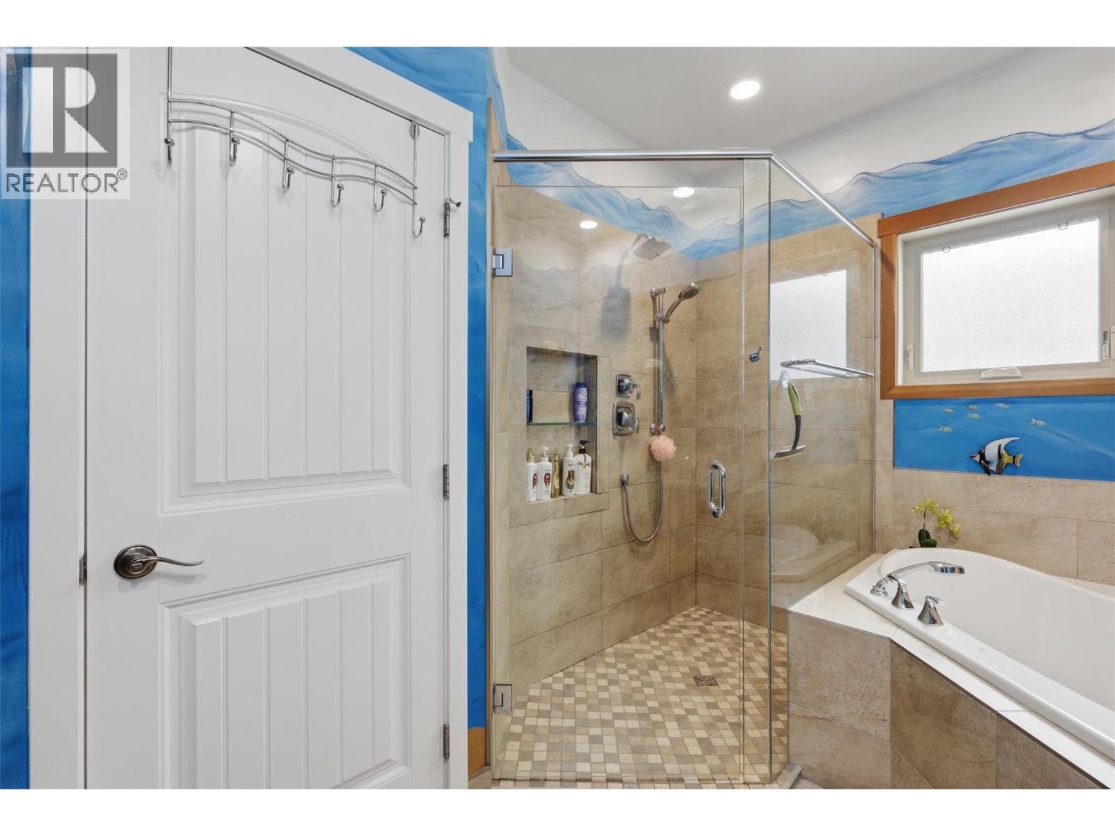 417 NUEVA Wynd, Kamloops