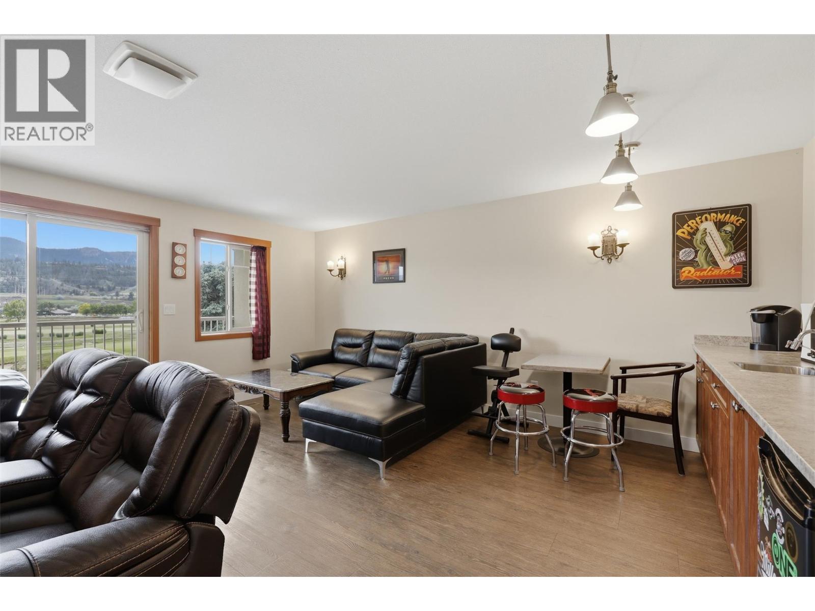 417 NUEVA Wynd, Kamloops