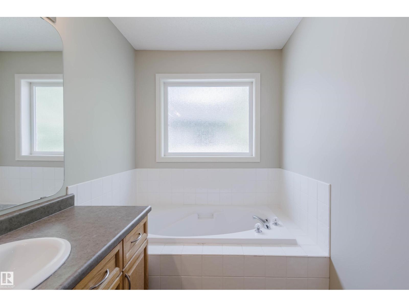 3534 MCLEAN CR SW - 44
