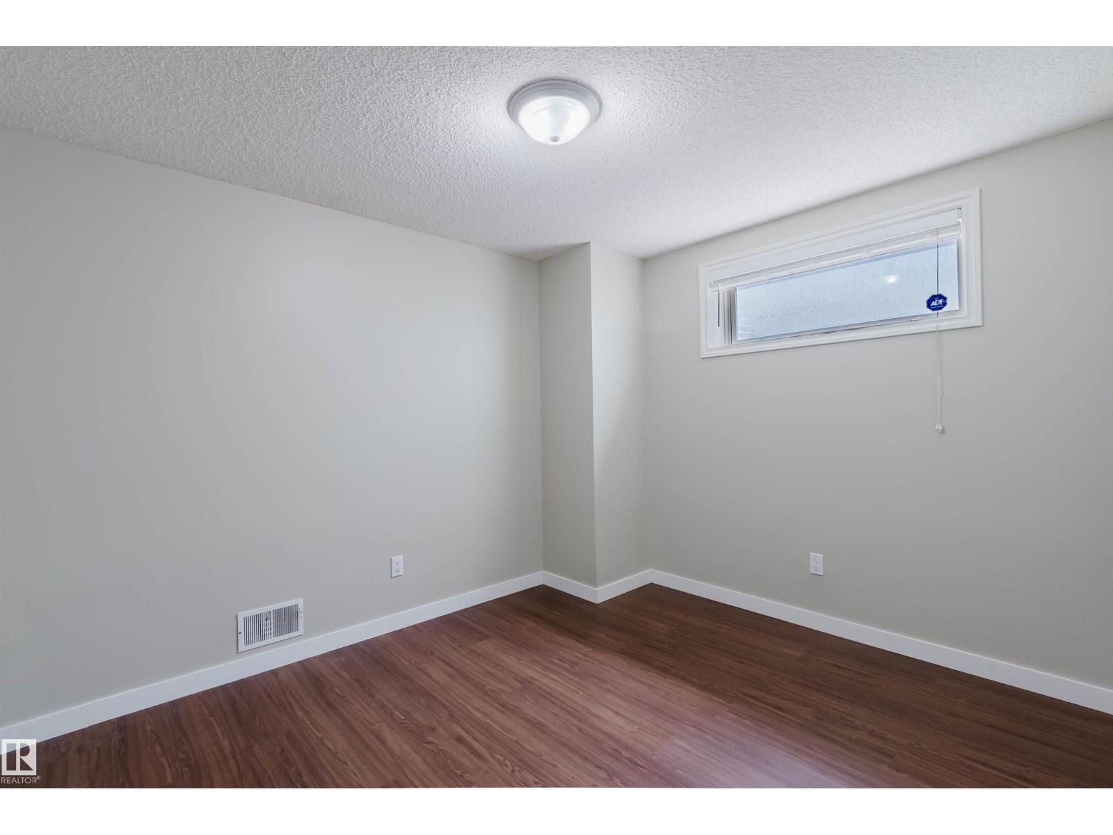 3534 MCLEAN CR SW - 50
