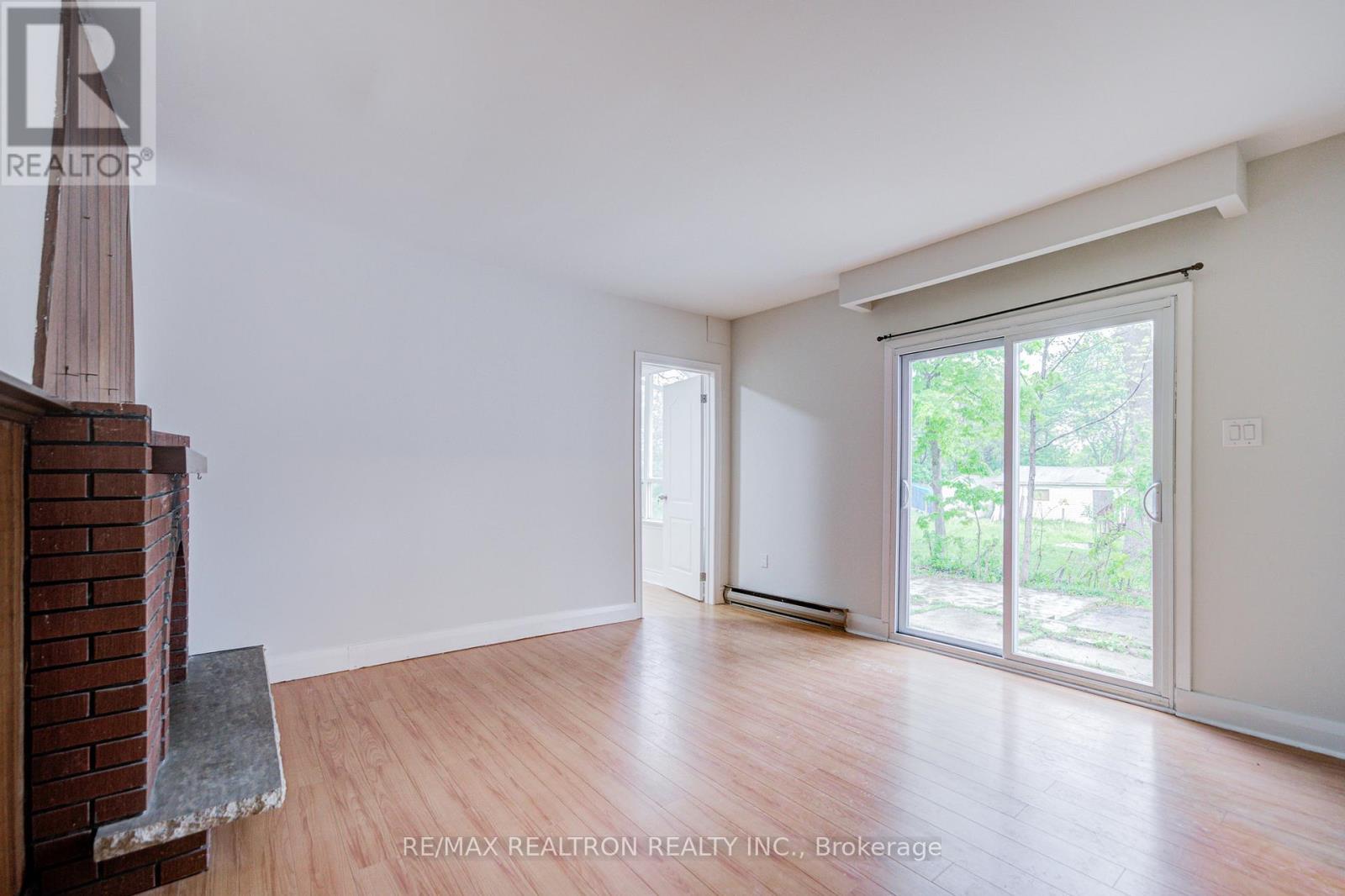 95 ROSEVIEW AVENUE - 16