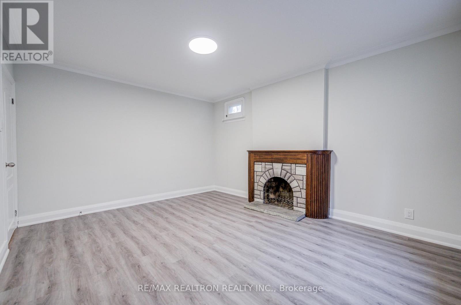 95 ROSEVIEW AVENUE - 9