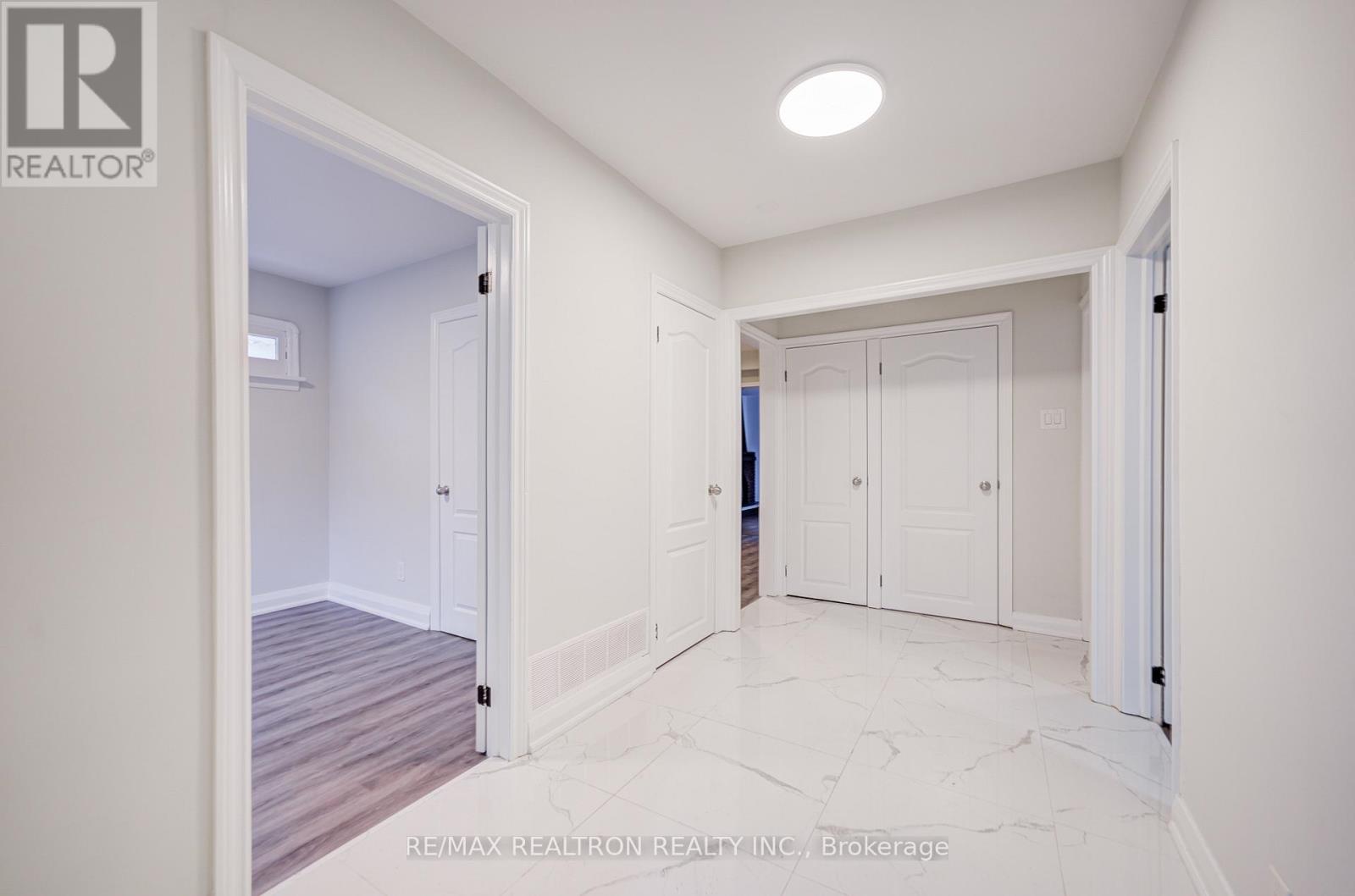 95 ROSEVIEW AVENUE - 4