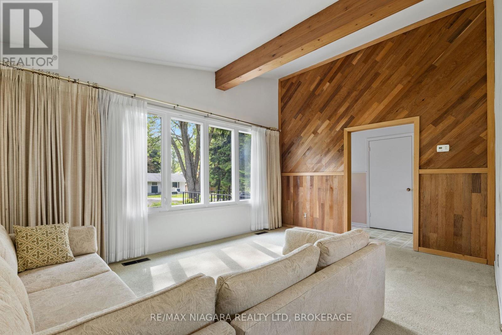 1176 SUNSET DRIVE - 11