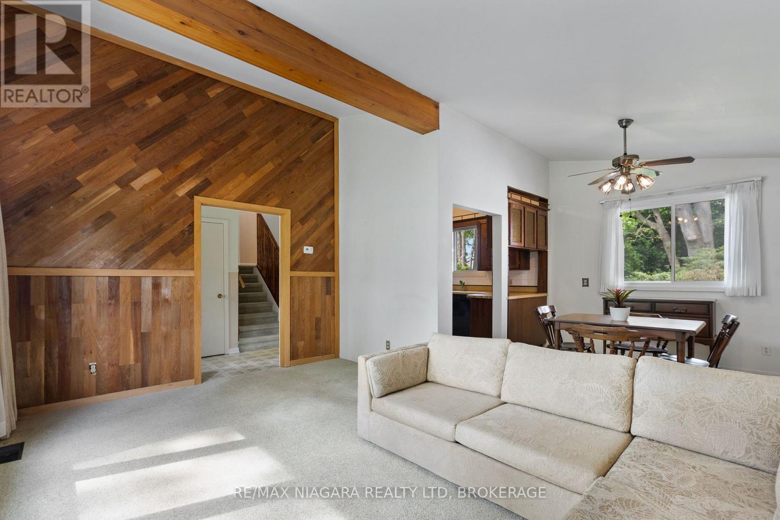 1176 SUNSET DRIVE - 12