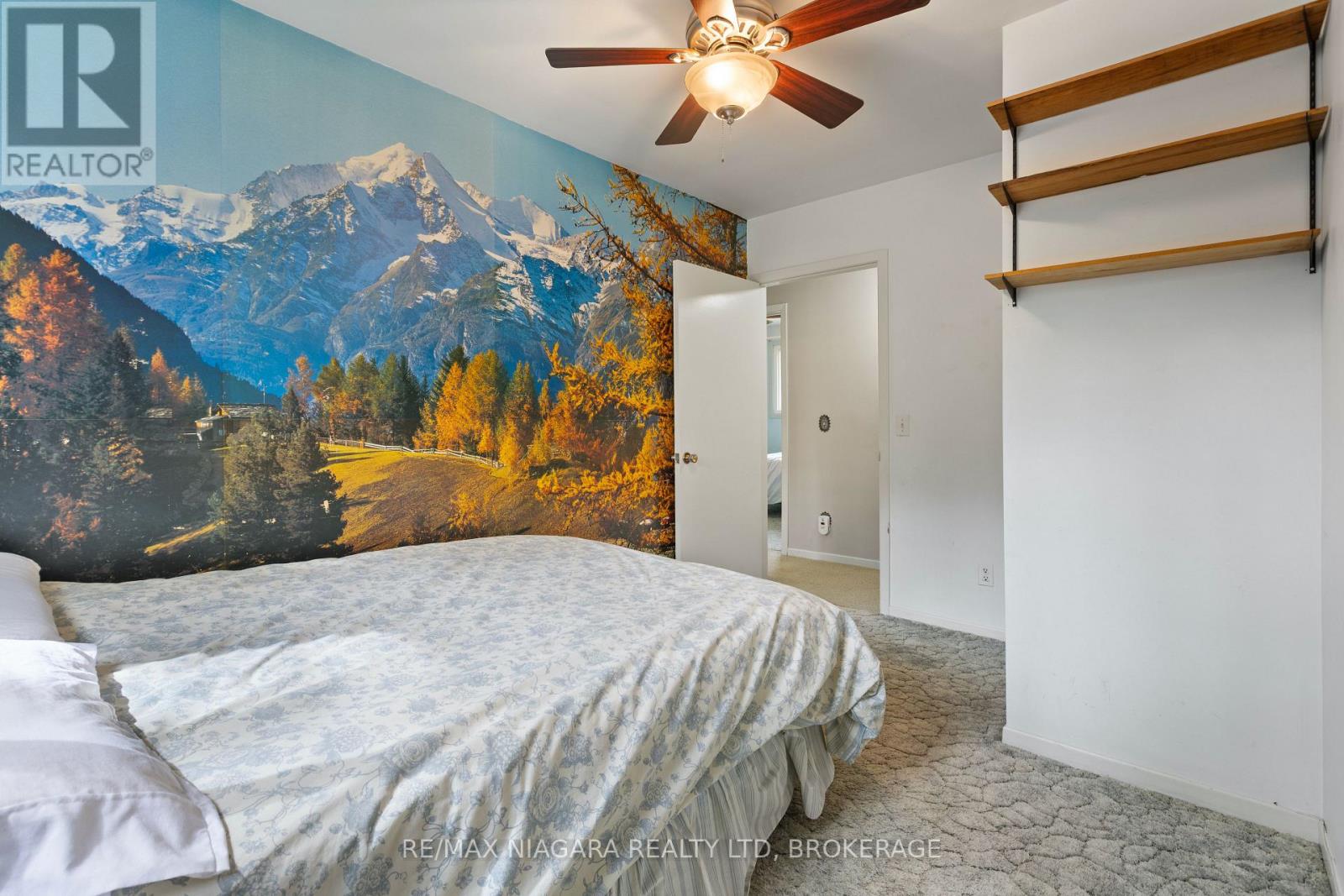 1176 SUNSET DRIVE - 22