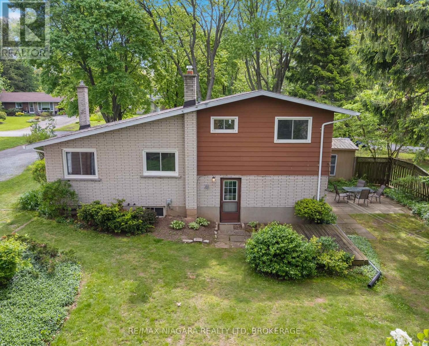 1176 SUNSET DRIVE - Image 3