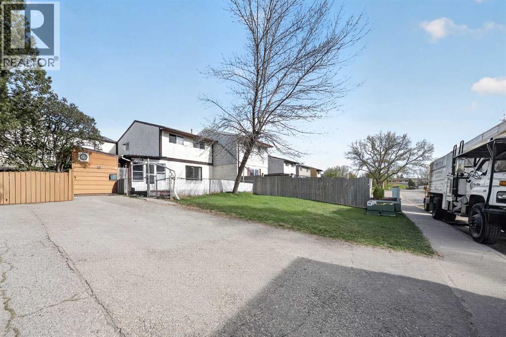 520 43 Street SE - 37