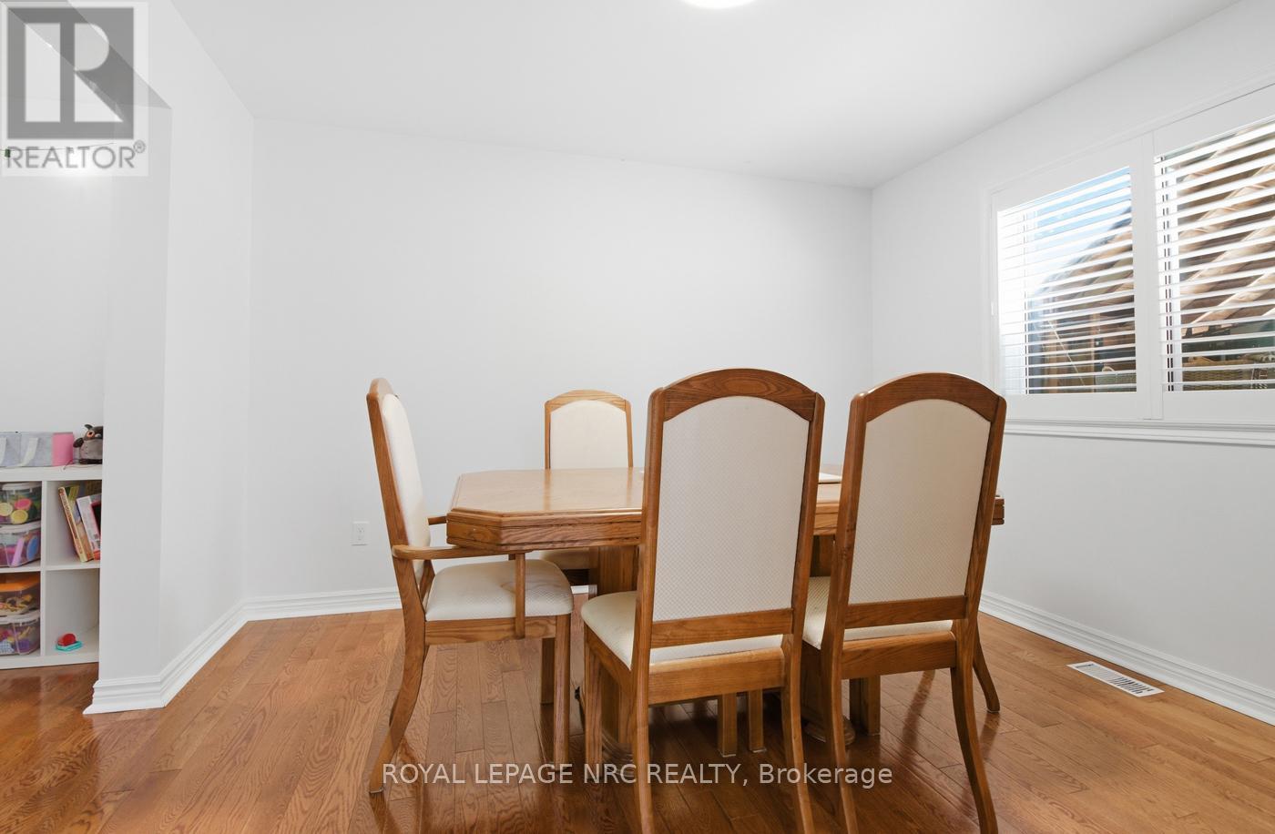 6 NURSERY LANE - 21