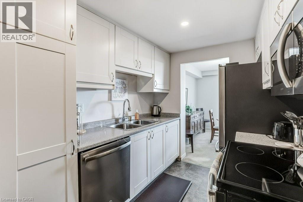 #205 2055 UPPER MIDDLE Road - 15