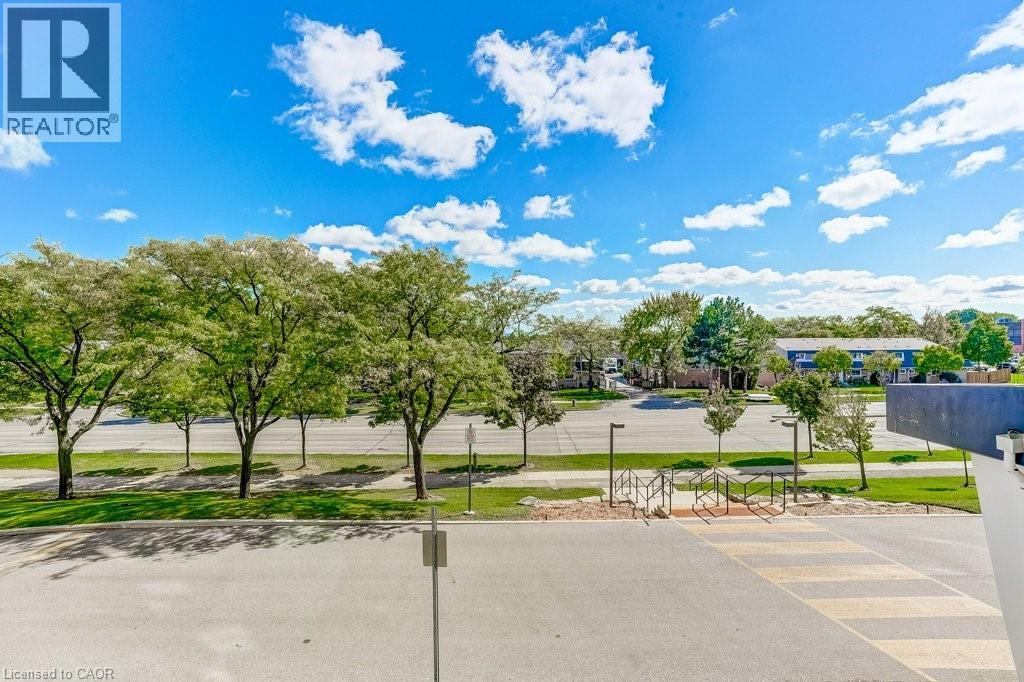 #205 2055 UPPER MIDDLE Road - 29