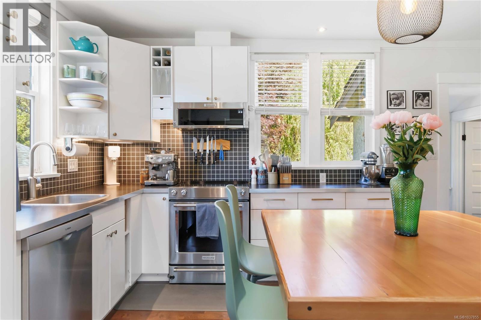 1742 Albert Ave - 14