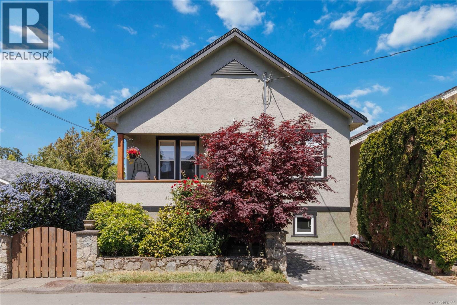 1742 Albert Ave - 2