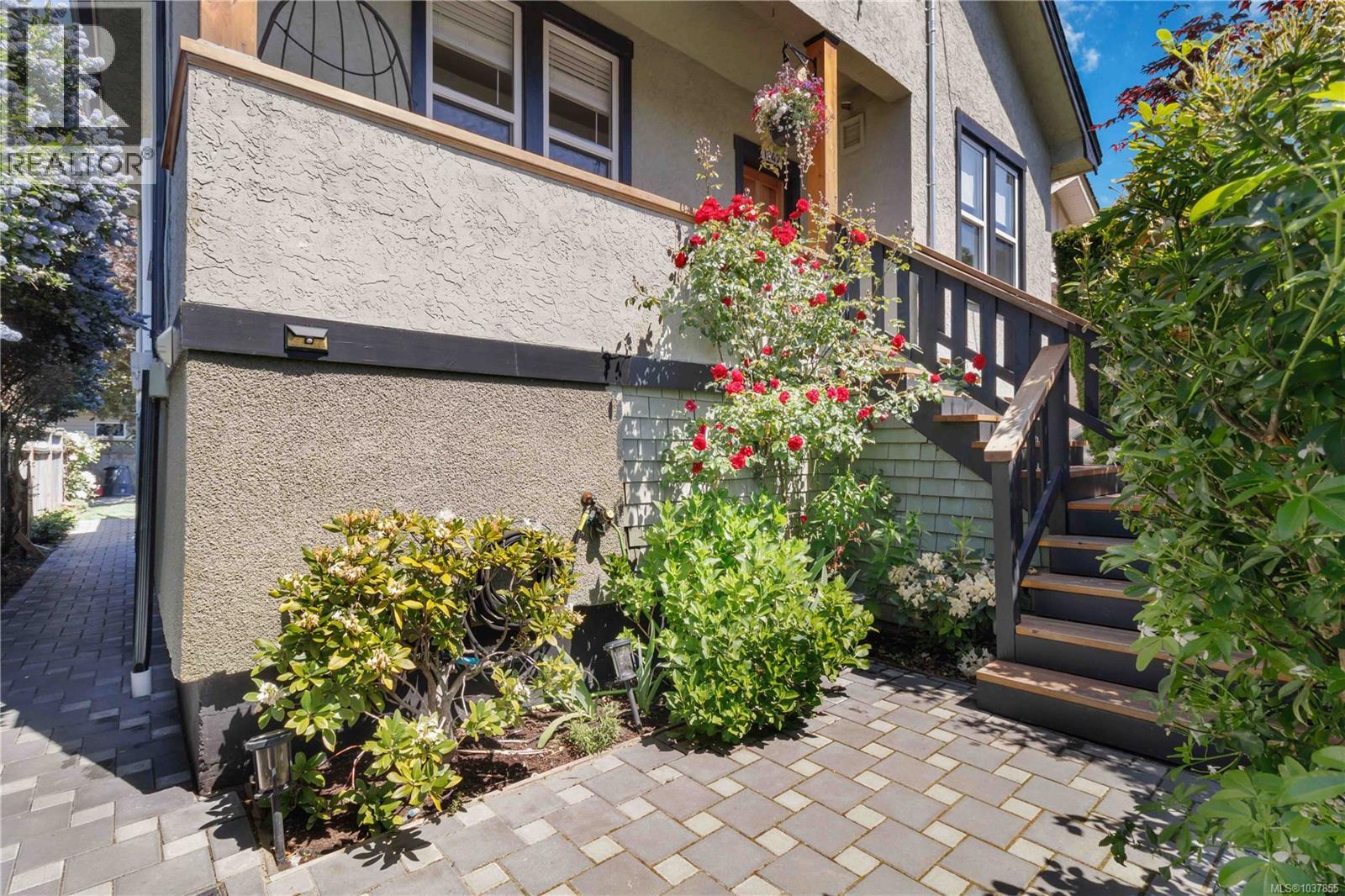 1742 Albert Ave - 4