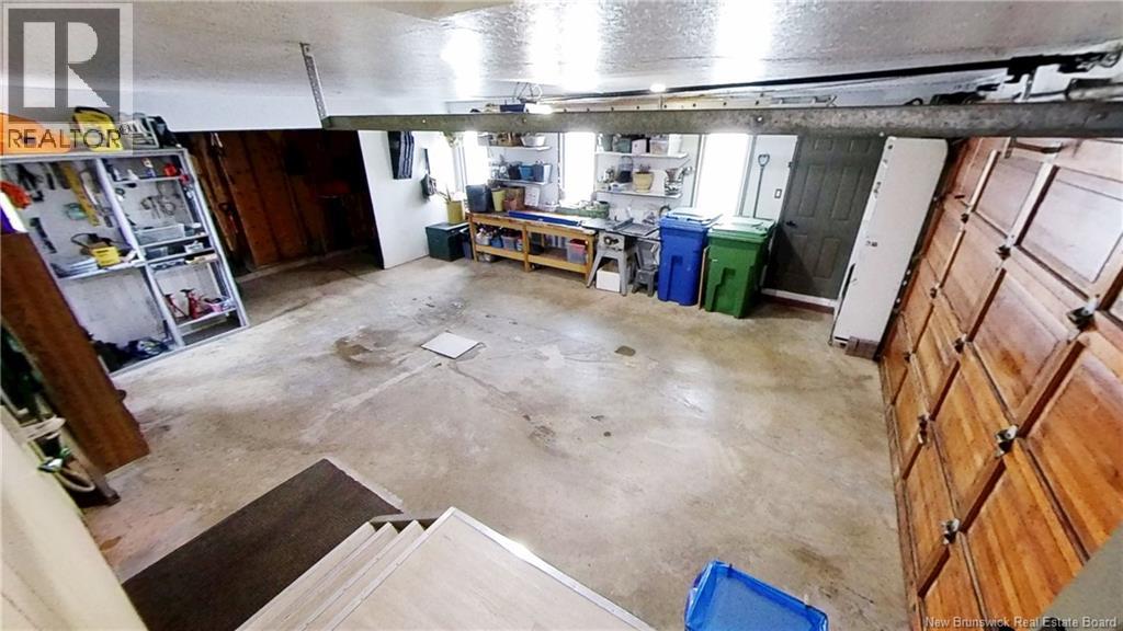 27 Rue du Bicentenaire Street - 16