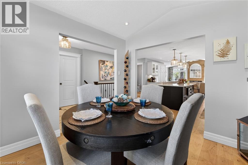 18 ANGLER Avenue - 12